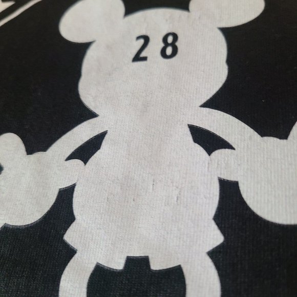 Disney Collection by NEFF Mickey Mouse 28 Graphic T-Shirt Size Large - Picture 11 of 11